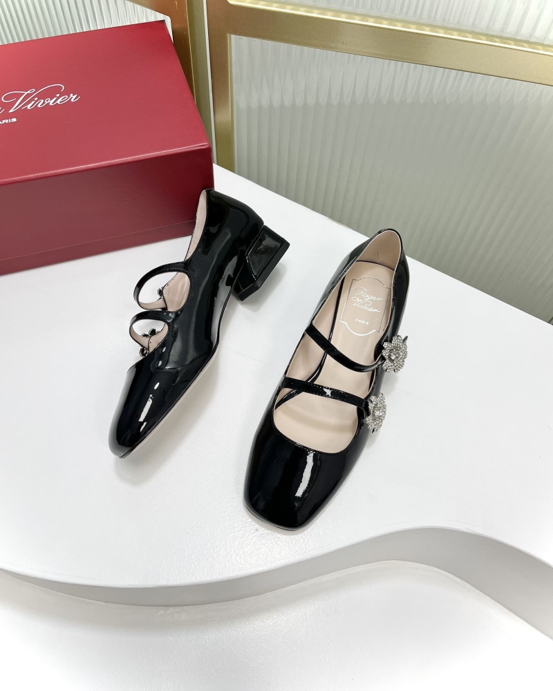 Roger Vivier flat shoes